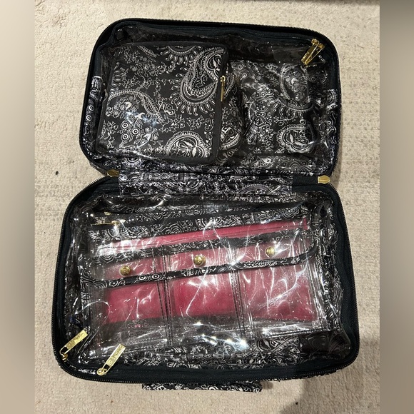 PurseN Dopp Kit - Picture 3 of 3